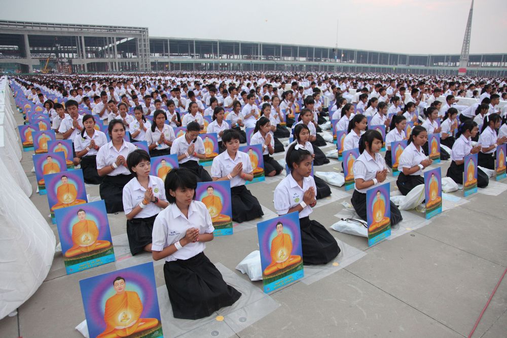 ภาพ No.1496:ปฏิบัติธรรม