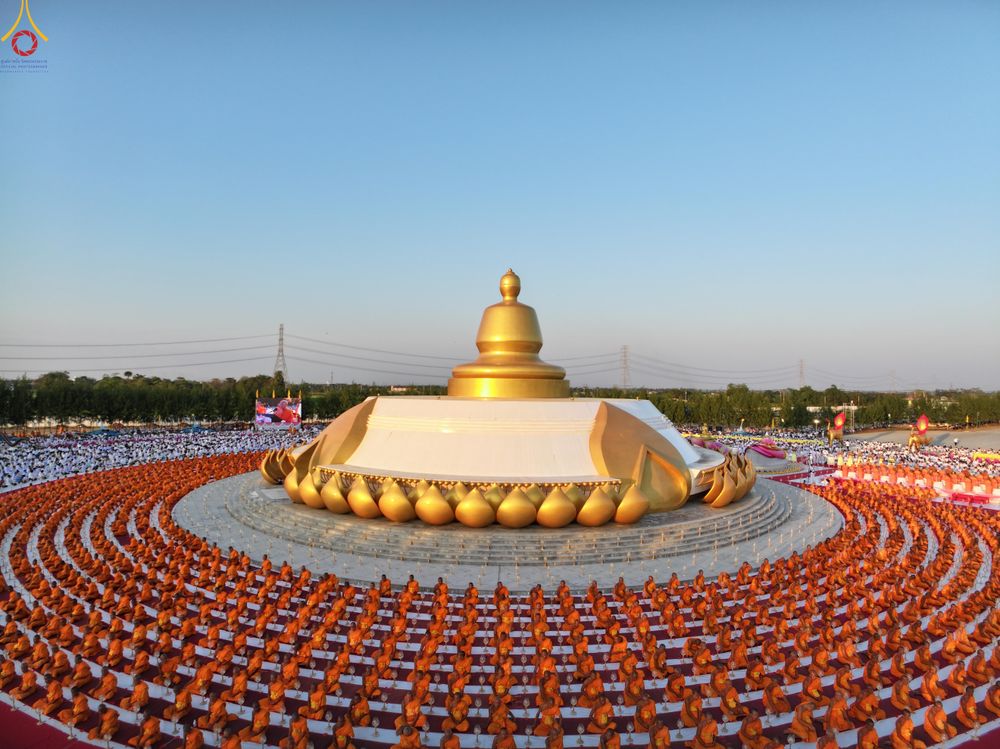 ภาพ No.302104:วันที่ 23 มกราคม พ.ศ. 2569 พิธีจุดประทีปธรรมถวายเป็นพุทธบูชา และบูชาธรรมมหาปูชนียาจารย์  ณ อนุสรณ์สถานลำดับที่ 5 สถานที่เผยแผ่วิชชาธรรมกายครั้งแรก อนุสรณ์สถานบางปลา วัดบางปลา อำเภอบางเลน จังหวัดนครปฐม ในโครงการธรรมยาตรา กตัญญูบูชา มหาปูชนียาจารย์ พระมงคล