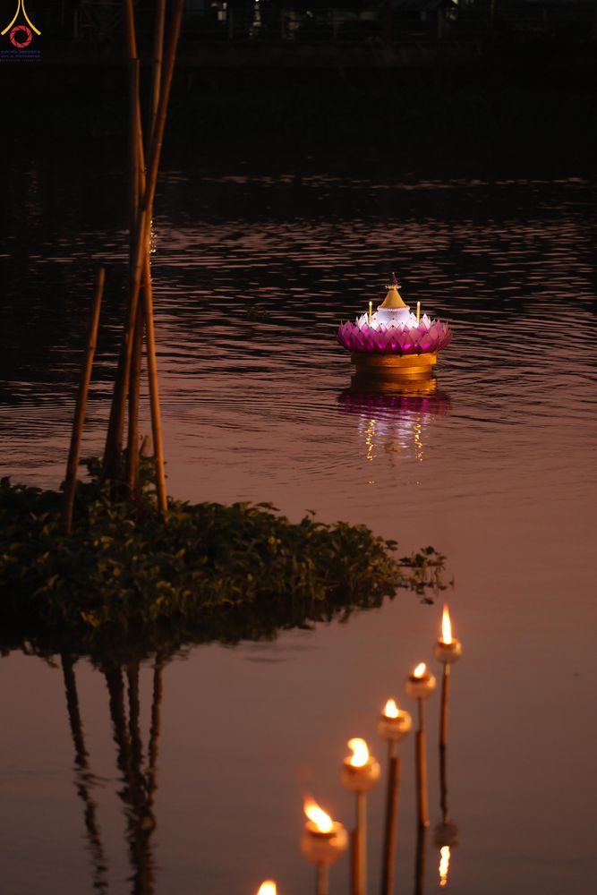 ภาพ No.301334:วันที่ 22 มกราคม พ.ศ. 2569 พิธีลอยประทีปธรรมถวายเป็นพุทธบูชา และบูชาธรรมมหาปูชนียาจารย์  ณ อนุสรณ์สถานลำดับที่ 5 สถานที่เผยแผ่วิชชาธรรมกายครั้งแรก อนุสรณ์สถานบางปลา วัดบางปลา อำเภอบางเลน จังหวัดนครปฐม ในโครงการธรรมยาตรา กตัญญูบูชา มหาปูชนียาจารย์ พระมงคล