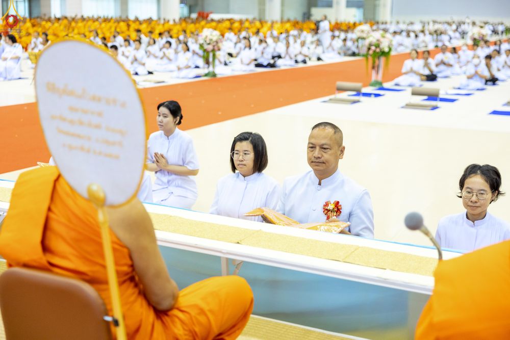 ภาพ No.339666:วันที่ 18 กรกฎาคม พ.ศ.2569 วันมหารำลึก ครั้งที่ 36 ณ ห้องแก้วสารพัดนึก 1 วัดพระธรรมกาย