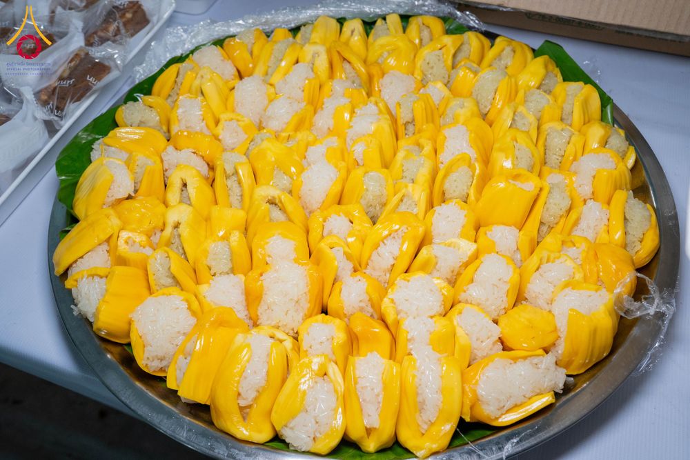 ภาพ No.299242:วันที่ 21 มกราคม พ.ศ. 2569 พิธีถวายภัตตาหารเป็นสังฆทาน แด่พระธรรมยาตรา ณ อนุสรณ์สถานบางปลา วัดบางปลา อำเภอบางเลน จังหวัดนครปฐม ในโครงการธรรมยาตรา กตัญญูบูชา มหาปูชนียาจารย์ พระมงคลเทพมุนี(สด จนฺทสโร) พระผู้ปราบมาร อนุสรณ์สถาน 7 แห่ง ปีที่ 14