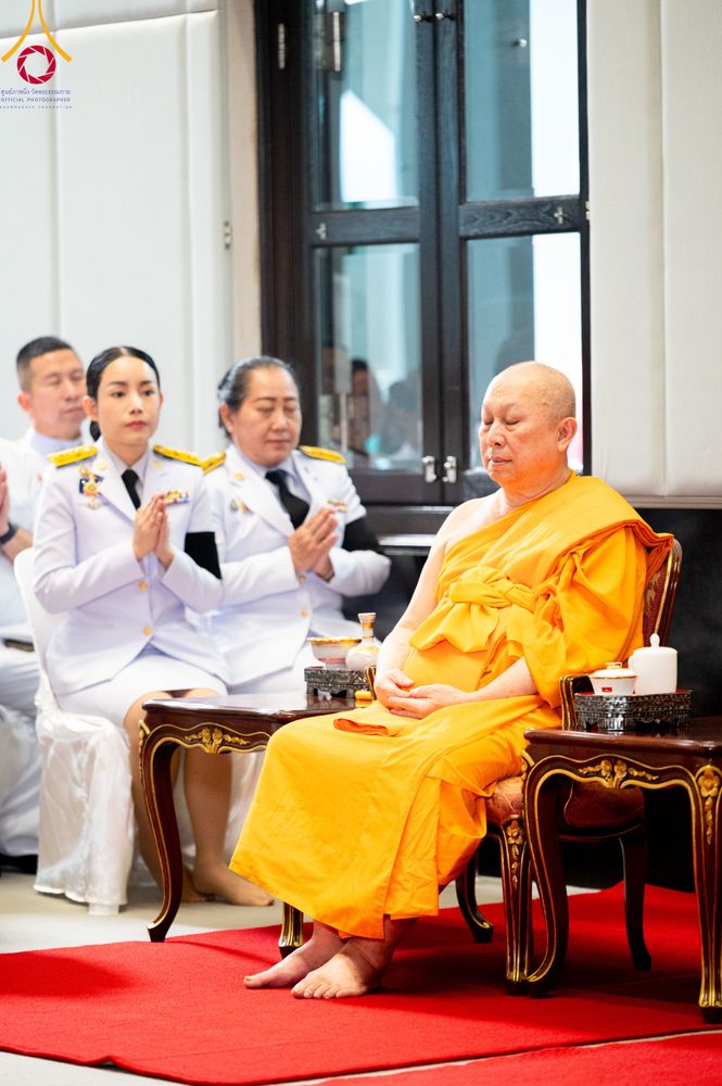 ภาพ No.332354:วันเสาร์ที่ 6 มิถุนายน พ.ศ.2569 พิธีต้อนรับสัญญาบัตร พัดยศ พระราชภาวนาวชิรวิเทศ วิ. ณ อุโบสถพระไตรปิฏก วัดพระธรรมกาย