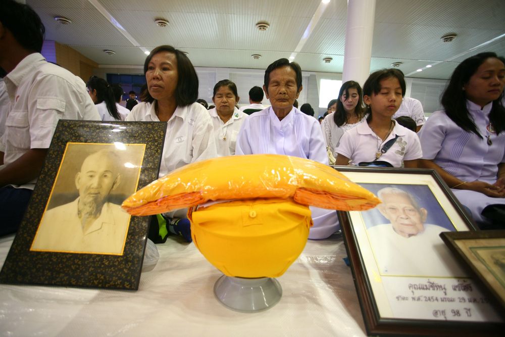 ภาพ No.1831:ก่อนบรรพชา