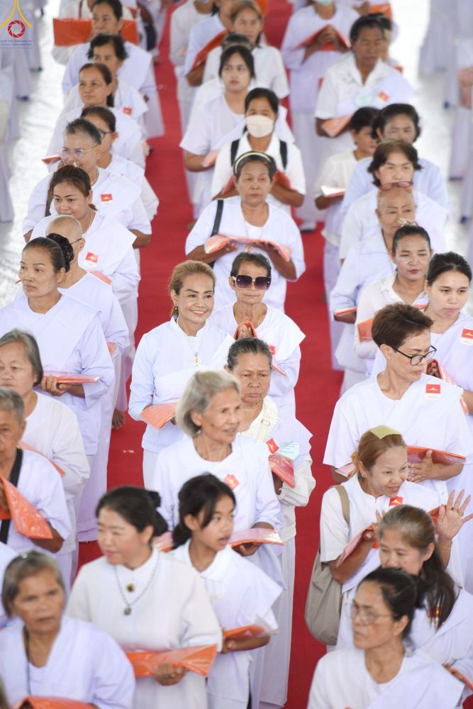 ภาพ No.249344:วันที่ 28 กันยายน พ.ศ. 2568 พิธีทอดผ้าป่าแผ่นบันมงคลมหาเศรษฐี อาคาร 80 ปี หลวงพ่อธัมมชโย ณ ศูนย์ปฏิบัติธรรมวิหารแดง ต.เจริญธรรม อ.วิหารแดง จ.สระบุรี