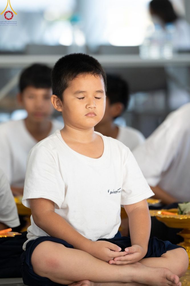 ภาพ No.132859:พิธีตัดปอยผม โครงการหน่อแก้วเปรียญธรรม รุ่นที่ 12 ณ ค่ายจองแชมป์ หมู่กฏิสามเณรเปรียญธรรม วัดพระธรรมกาย วันอาทิตย์ที่ 31 มีนาคม พ.ศ. 2567