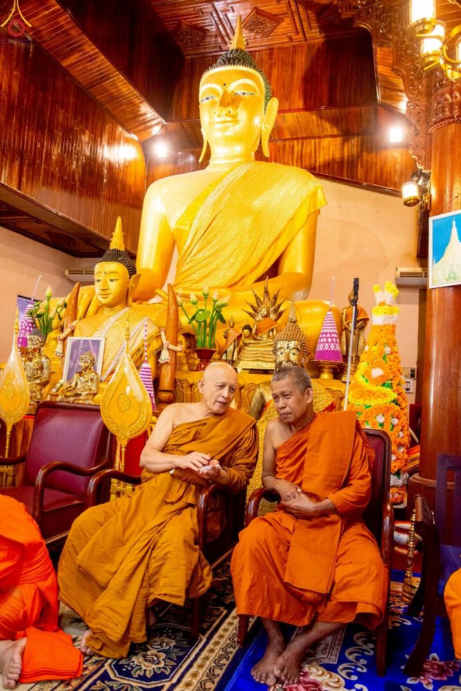 ภาพ No.271704:วันอาทิตย์ที่ 26 ตุลาคม พ.ศ. 2568 กฐินสมทบวัดต่างประเทศ โดยคณะศิษยานุศิษย์ บูชาธรรม 81 ปี  หลวงพ่อธัมมชโย ณ วัดสีอัมพอน นครเวียงจันทน์ สปป.ลาว