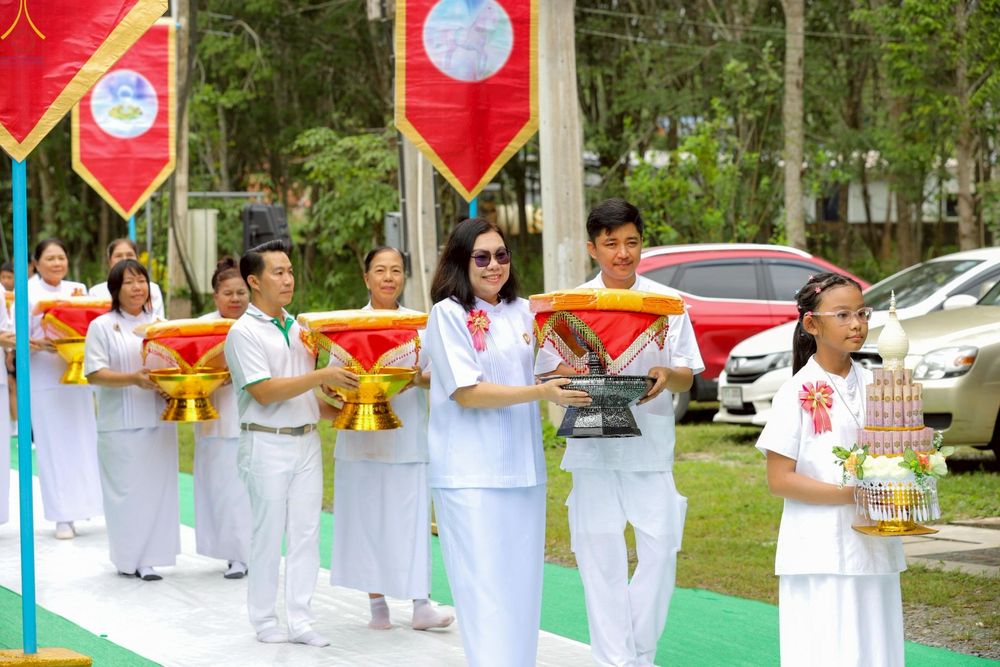 ภาพ No.263795:วันที่ 23 ตุลาคม พ.ศ. 2568 พิธีทอดกฐินสามัคคีทั่วไทย 30,000 วัด โดยคณะศิษยานุศิษย์ บูชาธรรม 81 ปี หลวงพ่อธัมมชโย ณ ธุดงคสถานสุราษฎร์ธานี ต.ขุนทะเล อ.เมือง จ.สุราษฎร์ธานี