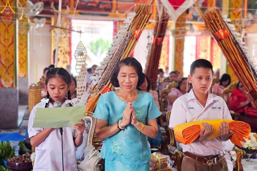 ภาพ No.182186:พิธีทอดกฐิน ณ วัดดอนตัน จ.น่าน ในโครงการทอดกฐินสามัคคีทั่วไทย 30,000 วัด บูชาธรรม 80 ปี หลวงพ่อธัมมชโย โดยคณะศิษยานุศิษย์วัดพระธรรมกาย วันที่ 9 พฤศจิกายน พ.ศ.2567 กฐินสัมฤทธิ์เด็กดี V-Star โรงเรียนนารานุบาล จ.ชลบุรี และโรงเรียนชุมชนบ้านดอนตัน จ.น่าน