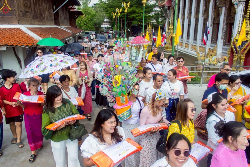 ภาพ No.254137:วันที่ 12 ตุลาคม พ.ศ. 2568 พิธีทอดกฐินสามัคคีทั่วไทย 30,000 วัด โดยคณะศิษยานุศิษย์ บูชาธรรม 81 ปี หลวงพ่อธัมมชโย ณ วัดเสาธงหิน อ.บางใหญ่ จ.นนทบุรี