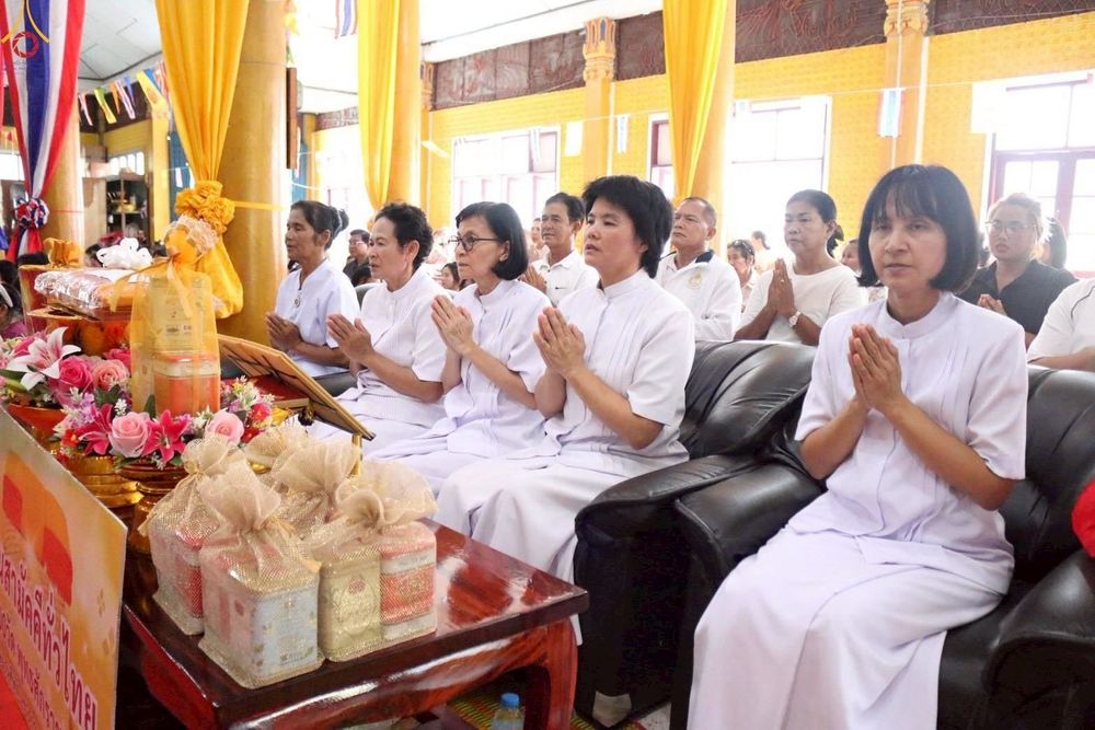 ภาพ No.267736:วันที่ 26 ตุลาคม พ.ศ. 2568 พิธีทอดกฐินสามัคคีทั่วไทย ณ วัดเจริญสุข ต.แพรกศรีราชา อ.สรรคบุรี จ.ชัยนาท โดยคณะศิษยานุศิษย์ บูชาธรรม 81 ปี หลวงพ่อธัมมชโย