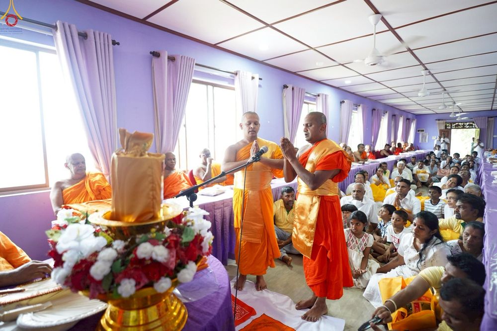 ภาพ No.264887:วันที่ 19 ตุลาคม พ.ศ. 2568 กฐินสมทบต่างประเทศ บูชาธรรม 81 ปี  หลวงพ่อธัมมชโย วัดพระธรรมกาย  ณ วัดอนุรุทธะ อารานะ ประเทศศรีลังกา 