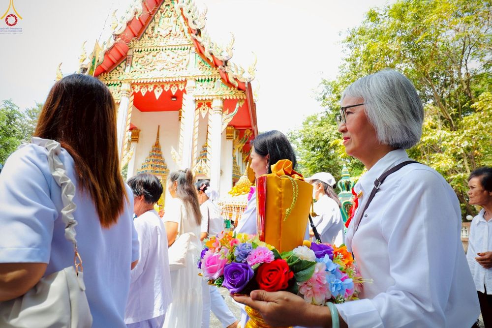 ภาพ No.265734:วันที่ 12 ตุลาคม พ.ศ. 2568 พิธีทอดกฐินสามัคคีทั่วไทย ณ วัดหลังถ้ำ ต.ท่าตูม อ.ศรีมหาโพธิ จ.ปราจีนบุรี โดยคณะศิษยานุศิษย์ บูชาธรรม 81 ปี หลวงพ่อธัมมชโย