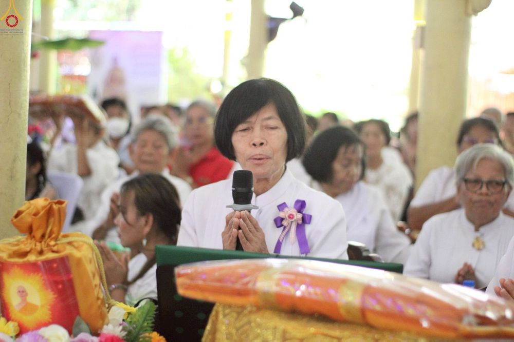 ภาพ No.253453:วันที่ 12 ตุลาคม พ.ศ. 2568 พิธีทอดกฐินสามัคคีทั่วไทย 30,000 วัด โดยคณะศิษยานุศิษย์ บูชาธรรม 81 ปี หลวงพ่อธัมมชโย ณ วัดบึงทองหลาง อำเภอบางน้ำเปรี้ยว จังหวัดฉะเชิงเทรา