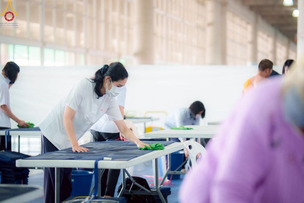 ภาพ No.218226:วันที่ 12-18 เมษายน พ.ศ. 2568 พระภิกษุและเจ้าหน้าที่อาสาสมัคร เตรียมพื้นที่ต้อนรับพักค้างพระสังฆาธิการ เนื่องในงานวันคุ้มครองโลก 22 เมษายน พ.ศ. 2568