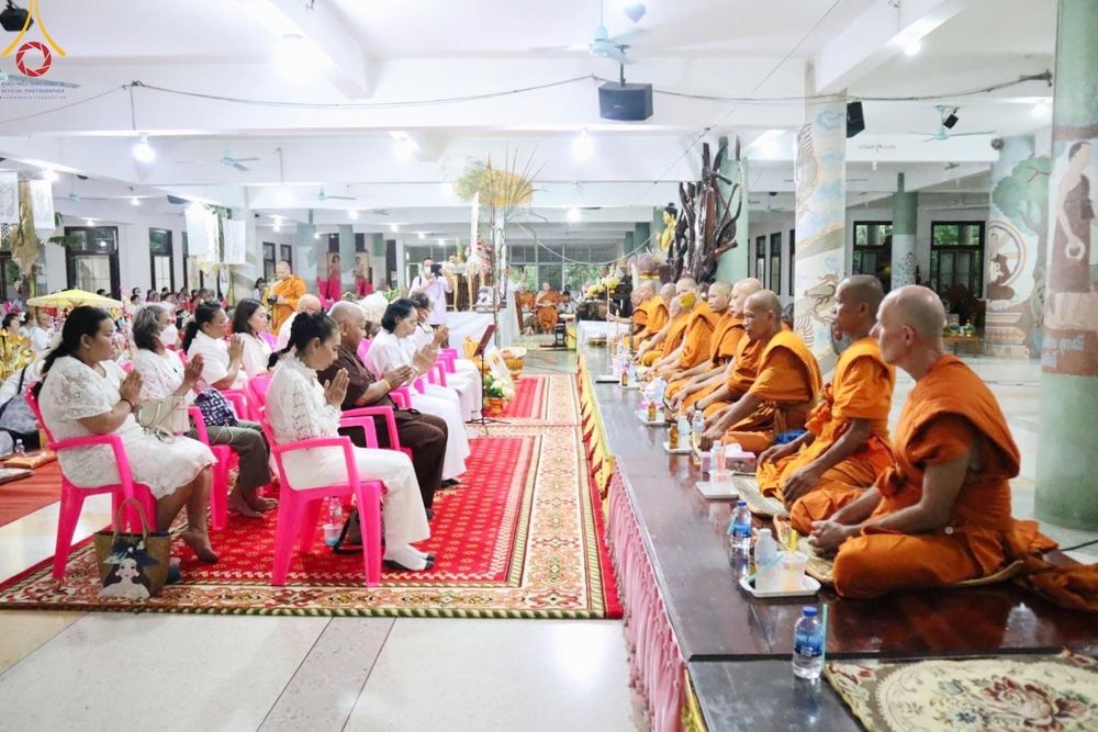 ภาพ No.164177:พิธีทอดกฐินวัดสามพราน จ.นครปฐม ในโครงการกฐินสามัคคีทั่วไทย 30,000 วัด บูชาธรรม 80 ปี หลวงพ่อธัมมชโย โดย คณะศิษยานุศิษย์วัดพระธรรมกาย วันที่ 20 ตุลาคม พ.ศ. 2567