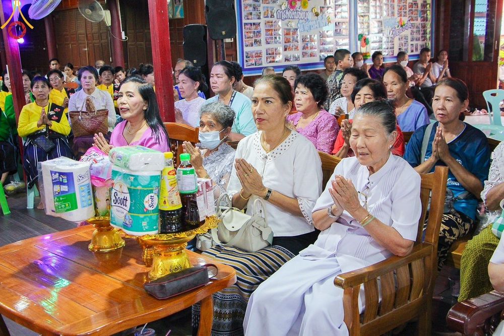 ภาพ No.172618:พิธีทอดกฐิน ณ วัดเฟื้อสุธรรม จ.เพชรบุรี ในโครงการกฐินสามัคคีทั่วไทย 30,000 วัด บูชาธรรม 80 ปี หลวงพ่อธัมมชโย โดยคณะศิษยานุศิษย์วัดพระธรรมกาย วันที่ 27 ตุลาคม พ.ศ. 2567