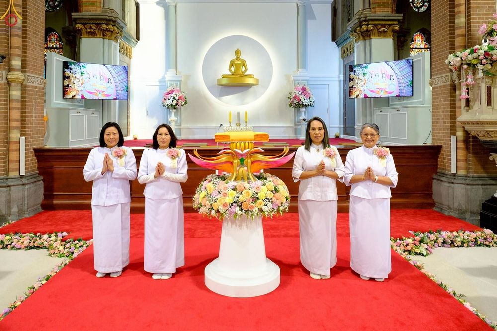 ภาพ No.271349:วันอาทิตย์ที่ 26 ตุลาคม พ.ศ. 2568 พิธีทอดกฐินสามัคคีวัดพระธรรมกายเนเธอร์แลนด์ กฐินเพื่อปฏิสังขรณ์ผนังรอบโบสถ์ อายุกว่า 135 ปี