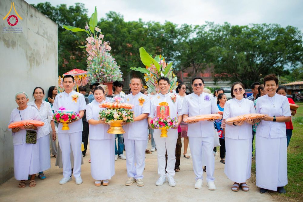 ภาพ No.178246:พิธีทอดกฐิน ณ วัดหนองไผ่ ต.โพธิ์ทอง อ.ปางศิลาทอง จ.กำแพงเพชร ในโครงการทอดกฐินสามัคคีทั่วไทย 30,000 วัด บูชาธรรม 80 ปี หลวงพ่อธัมมชโย โดยคณะศิษยานุศิษย์วัดพระธรรมกาย วันที่ 6 พฤศจิกายน พ.ศ. 2567