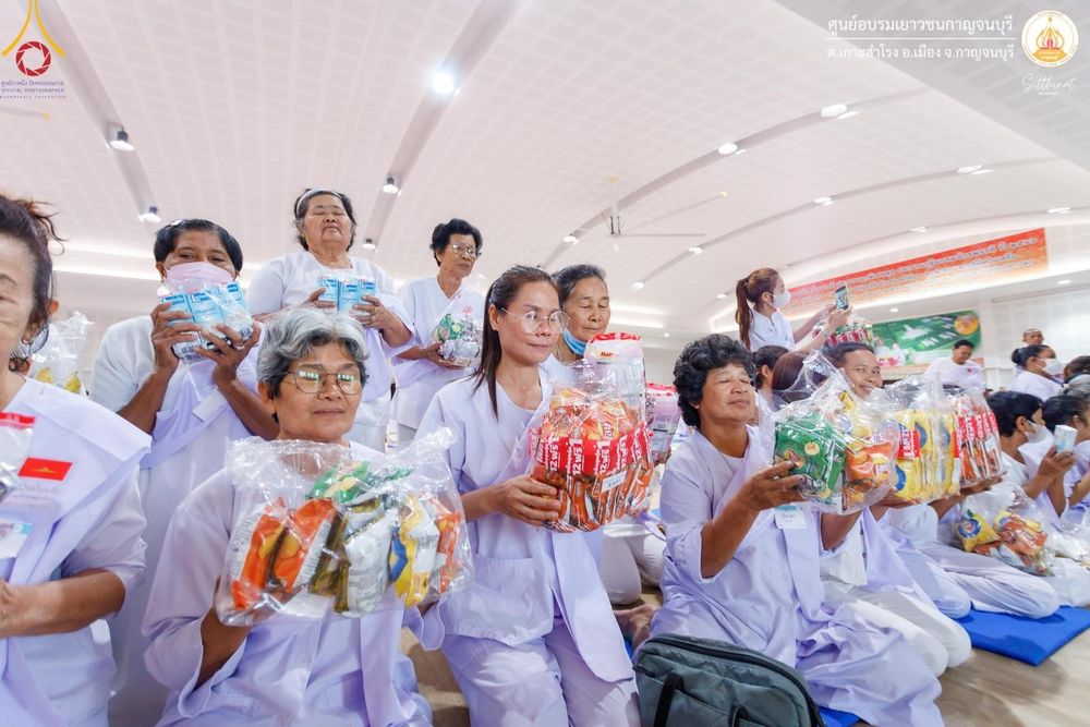 ภาพ No.155348:โครงการอบรมอุบาสก อุบาสิกาแก้ว  ตัวแทนทอดกฐิน 30,000 วัด ทั่วไทย บูชาธรรม 80 ปี หลวงพ่อธัมมชโย โซนตะวันตก 6 จังหวัด รุ่นที่ 2 ระหว่างวันที่ 13 -15 กันยายน พ.ศ. 2567 ณ ศูนย์อบรมเยาวชนกาญจนบุรี