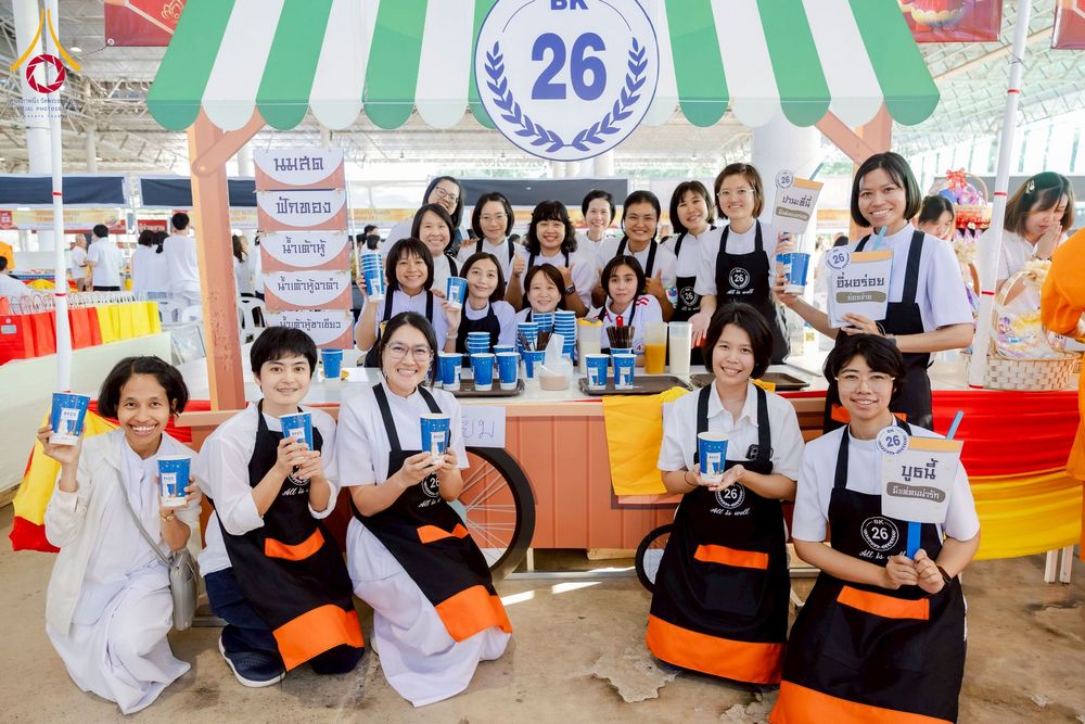 ภาพ No.273053:วันอาทิตย์ที่ 23 พฤศจิกายน พ.ศ.2568 พิธีมุทิตาสักการะ พระมหาเถระและพระเถระ ประจำปีพุทธศักราช 2568 ณ ห้องแก้วสารพัดนึก 2 สภาธรรมกายสากล  วัดพระธรรมกาย