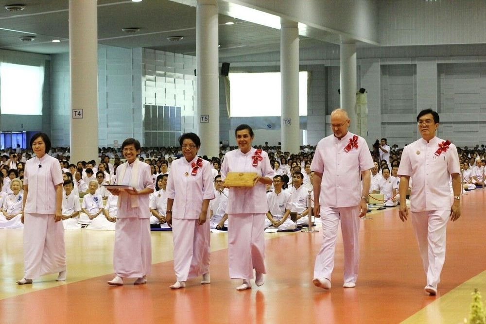 ภาพ No.8035:วันมาฆบูชา 2556 ณ วัดพระธรรมกาย