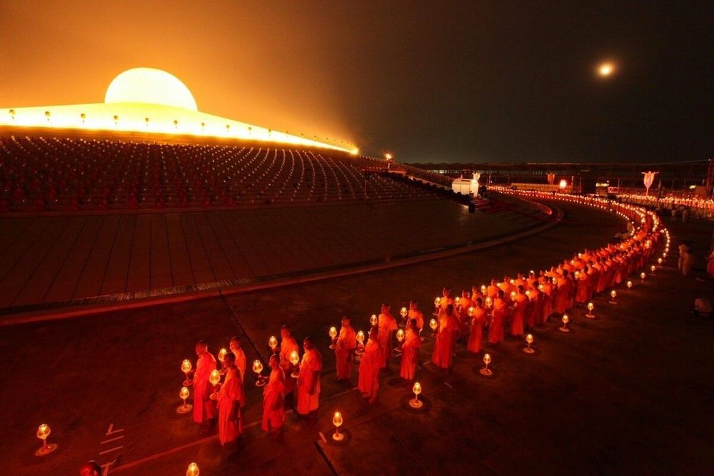 ภาพ No.8068:วันมาฆบูชา 2556 ณ วัดพระธรรมกาย