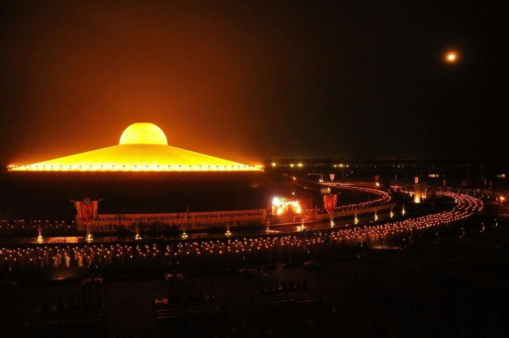 ภาพ No.8074:วันมาฆบูชา 2556 ณ วัดพระธรรมกาย