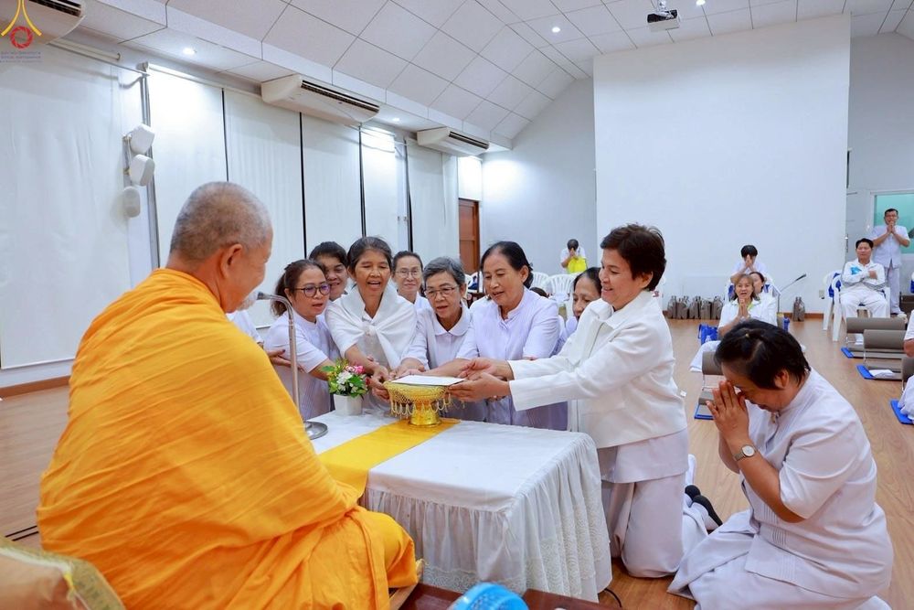 ภาพ No.247544:วันที่ 19-21 กันยายน พ.ศ. 2568 โครงการบวชอุบาสกแก้ว อุบาสิกาแก้ว ตัวแทนทอดกฐิน 30,000 วัด รุ่นที่ 2 ณ ศูนย์กัลยาณมิตรบางพลี สมุทรปราการ