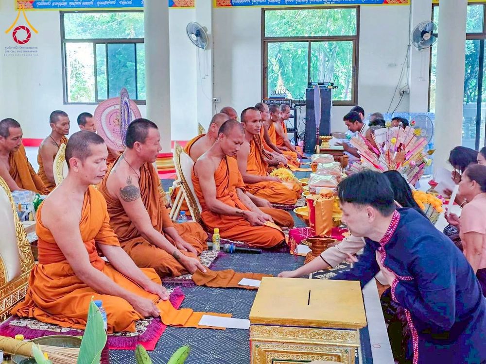 ภาพ No.274171:วันที่ 30 ตุลาคม พ.ศ. 2568 พิธีทอดกฐินสามัคคีทั่วไทย ณ วัดเวฬุวนาราม อ.สมเด็จ จ.กาฬสินธุ์ โดยคณะศิษยานุศิษย์ บูชาธรรม 81 ปี หลวงพ่อธัมมชโย