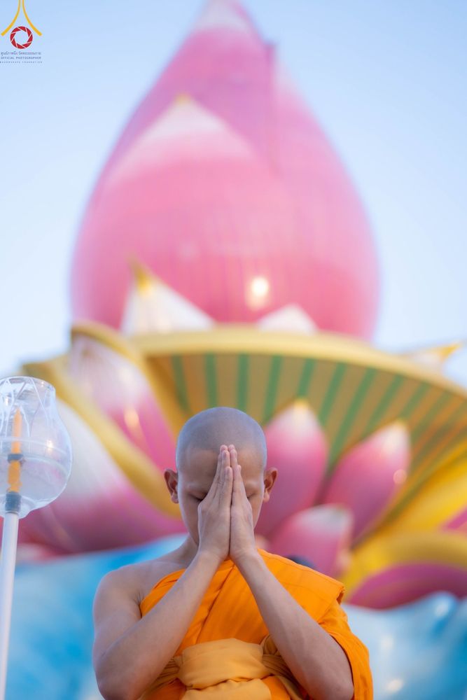 ภาพ No.91631:พิธีทอดผ้าป่า สร้างลานเอนกประสงค์พญานาค 4 ตระกูล จุดประทีปโคมลาน ถวายเป็นพุทธบูชา  สร้างความสว่างไสวให้กับแผ่นดินด้วยแสงธรรม วันอาทิตย์ที่ 29 ตุลาคม พ.ศ. 2566 ณ พุทธอุทยานนานาชาติ จังหวัดหนองคาย
