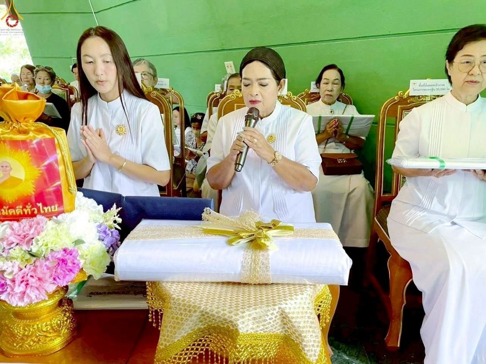 ภาพ No.270530:คณะสงฆ์และกัลยาณมิตรอำเภอเขาคิชฌกูฏ ได้ร่วมพิธีทอดกฐินสามัคคีทั่วไทย 30,000 วัด โดยคณะศิษยานุศิษย์ บูชาธรรม 81 ปี หลวงพ่อธัมมชโย ในอำเภอเขาคิชฌกูฏ จ.จันทบุรี ระหว่างวันที่ 11 ตุลาคม-วันที่ 26 ตุลาคม พ.ศ. 2568 จำนวน 8 วัด