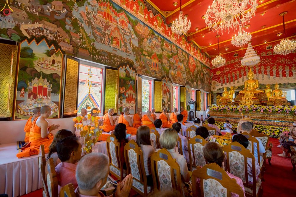 ภาพ No.262844:วันที่ 12 ตุลาคม พ.ศ. 2568 พิธีทอดกฐินสามัคคีทั่วไทย 30,000 วัด โดยคณะศิษยานุศิษย์ บูชาธรรม 81 ปี หลวงพ่อธัมมชโย ณ วัดแคนอก ต.บางกระสอ อ.เมืองนนทบุรี จ.นนทบุรี