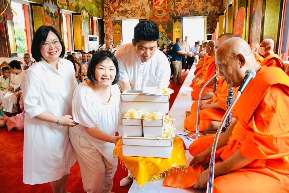 ภาพ No.167963:พิธีทอดกฐิน ณ วัดแคนอก จ.นนทบุรี ในโครงการกฐินสามัคคีทั่วไทย 30,000 วัด บูชาธรรม 80 ปี หลวงพ่อธัมมชโย โดยคณะศิษยานุศิษย์วัดพระธรรมกาย วันที่ 20 ตุลาคม พ.ศ. 2567