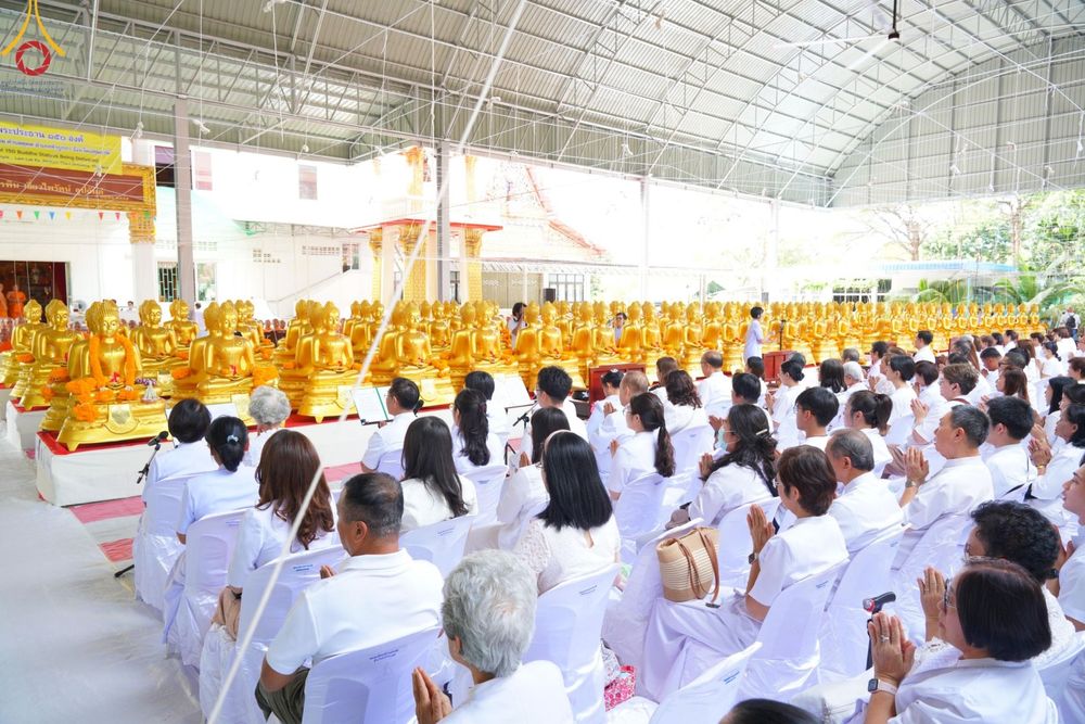 ภาพ No.186391:พิธีบรรจุพระบรมสารีริกธาตุ และพิธีพุทธาภิเษกองค์พระประธาน 150 องค์  ส่งประดิษฐาน ณ ดินแดนพุทธภูมิ อินเดีย-เนปาล ณ วัดประยูรธรรมาราม อ.ลำลูกกา จ.ปทุมธานี วันอาทิตย์ที่ 15 ธันวาคม พ.ศ. 2567