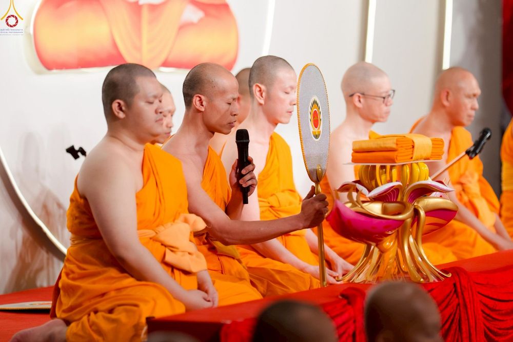 ภาพ No.271453:วันอาทิตย์ที่ 26 ตุลาคม พ.ศ. 2568 พิธีทอดกฐินครบรอบ 30 ปี  วัดพระธรรมกายไทเป และพิธีถวายมหาสังฆทาน 83 รูป  บูชาธรรม 81 ปี หลวงพ่อธัมมชโย