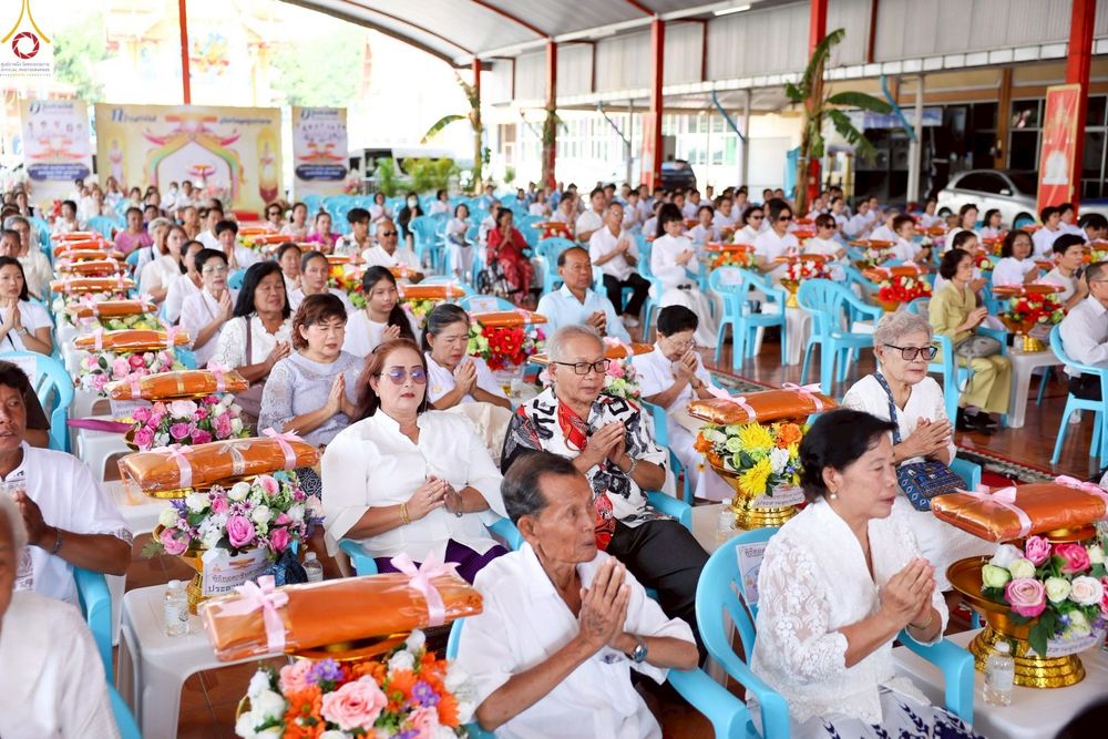 ภาพ No.252569:วันที่ 11 ตุลาคม พ.ศ. 2568 พิธีทอดกฐินสามัคคีทั่วไทย 30,000 วัด โดยคณะศิษยานุศิษย์ บูชาธรรม 81 ปี หลวงพ่อธัมมชโย ณ วัดมงคลพุกการาม ต. คลองสี่  อ.คลองหลวง จ.ปทุมธานี