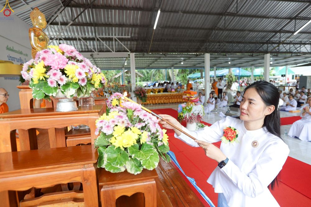 ภาพ No.255946:วันที่ 15 ตุลาคม พ.ศ. 2568 พิธีทอดกฐินสามัคคีทั่วไทย 30,000 วัด โดยคณะศิษยานุศิษย์ บูชาธรรม 81 ปี หลวงพ่อธัมมชโย ณ ศูนย์ปฏิบัติธรรมชุมพร ต.ดอนยาง อ.ปะทิว จ.ชุมพร