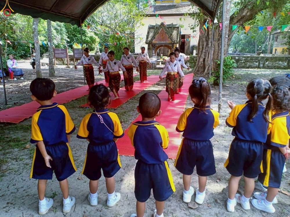 ภาพ No.281755:วันที่ 5 พฤศจิกายน พ.ศ. 2568 พิธีทอดกฐินสามัคคีทั่วไทย 30,000 วัด  โดยคณะศิษยานุศิษย์ บูชาธรรม 81 ปี  หลวงพ่อธัมมชโย ณ วัดบางทึง อ.ควนเนียง จ.สงขลา