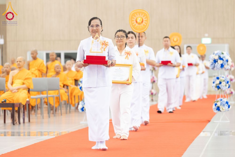 ภาพ No.346677:วันพฤหัสบดี 27 สิงหาคม พ.ศ.2569 พิธีมอบรางวัลแก่สามเณรทรงพระปาฏิโมกข์ปีที่ 4/2569