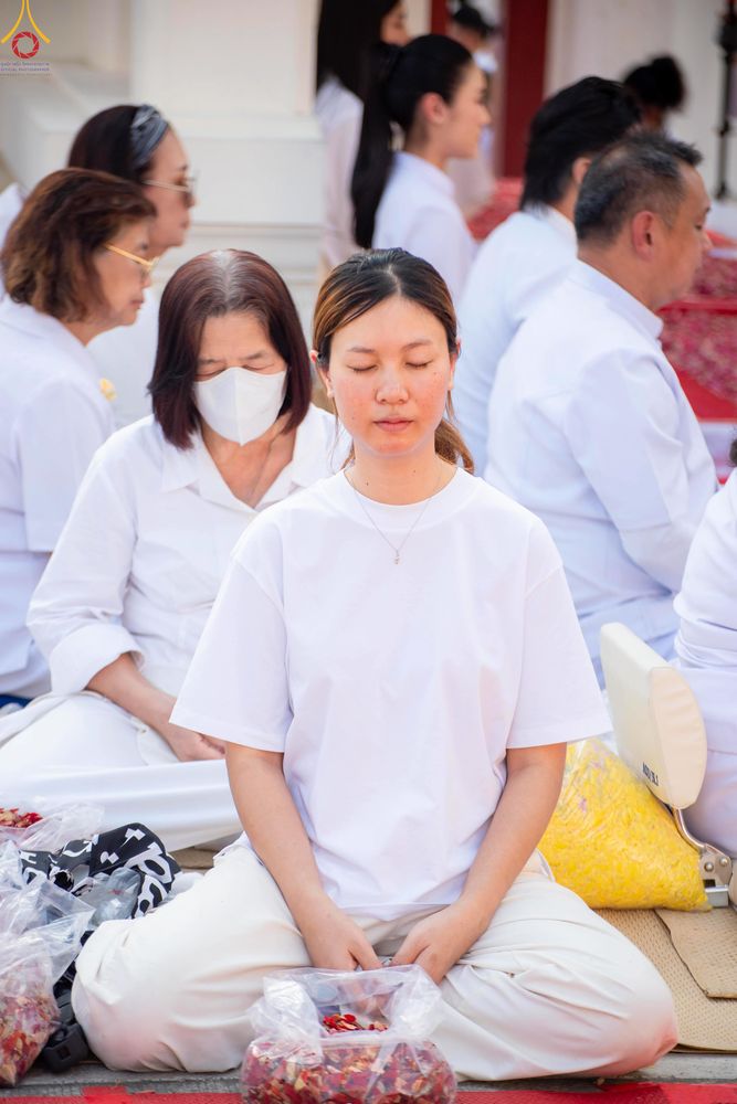 ภาพ No.294974:วันที่ 14 มกราคม พ.ศ. 2569 พิธีต้อนรับพระธรรมยาตรา อนุสรณ์สถานลำดับที่ 4  สถานที่เกิดด้วยกายธรรม ณ วัดโบสถ์บน ต.บางคูเวียง จ.นนทบุรี ในโครงการธรรมยาตรา กตัญญูบูชา มหาปูชนียาจารย์ พระมงคลเทพมุนี(สด จนฺทสโร) พระผู้ปราบมาร อนุสรณ์สถาน 7 แห่ง ปีที่ 14