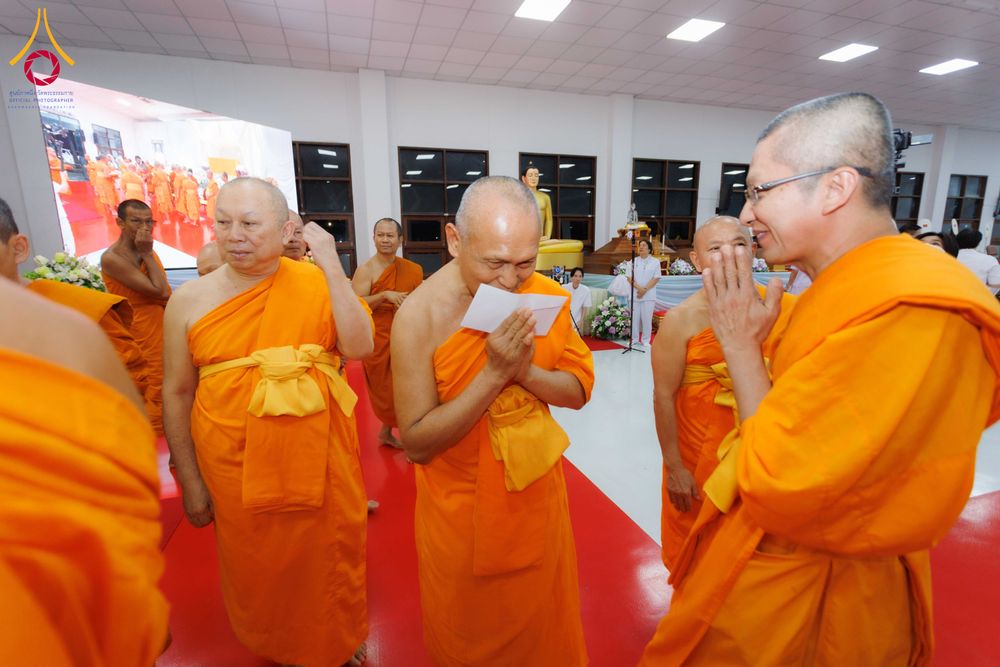 ภาพ No.316278:วันเสาร์ที่ 28 มีนาคม พ.ศ. 2569 พิธีบำเพ็ญกุศล คุณพ่อณรงค์ จินตมากุล  สิริอายุ 99 ปี 11 เดือน โยมบิดา พระครูปลัดรัตนวีรวัฒน์ (รังสฤษดิ์ อิทฺธิจินตโก) ที่ปรึกษาเจ้าคณะจังหวัดปทุมธานี เจ้าอาวาสวัดพระธรรมกาย  ณ ห้องปลูกศรัทธา 2 วัดพระธรรมกาย ปทุมธานี