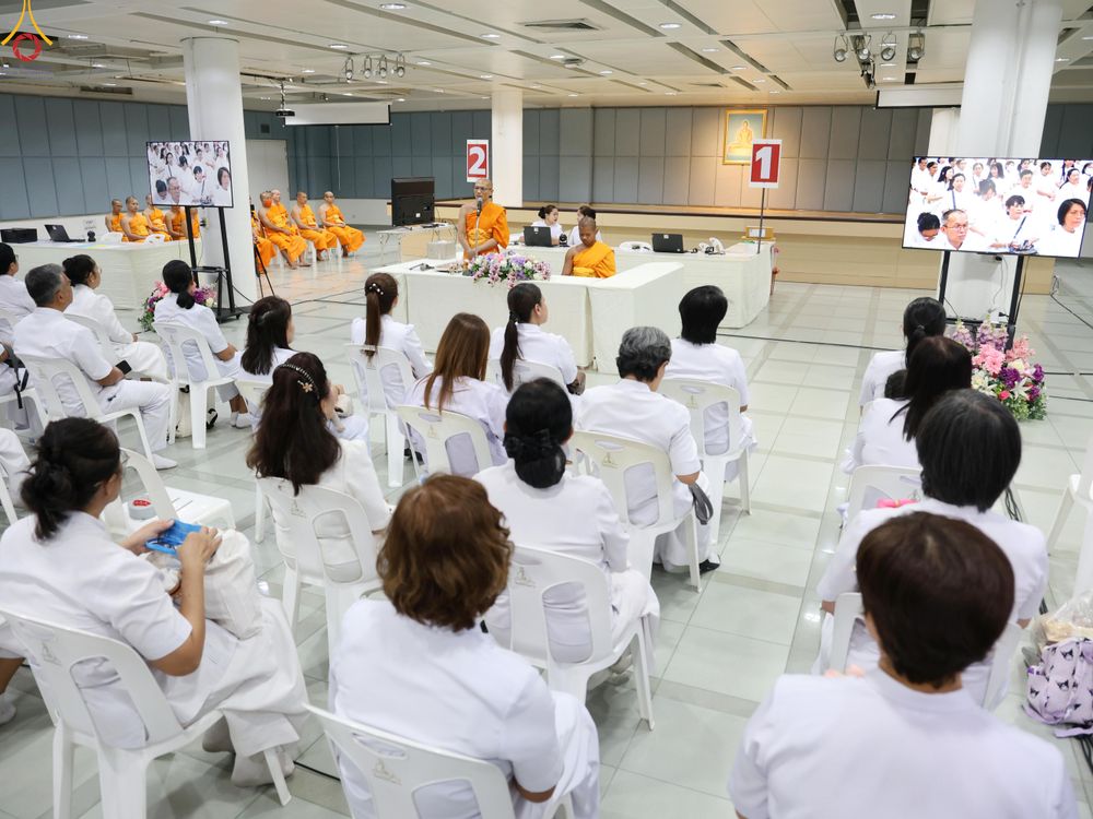 ภาพ No.319257:วันที่ 5 เมษายน พ.ศ.2569 ประชุมทีมงานลงทะเบียนพระสังฆาธิการ เพื่อพิธีถวายมหาสังฆทาน 40,000 กว่าวัดทั่วประเทศ จัดโดย กองต้อนรับพระกัลยาณมิตร วัดพระธรรมกาย