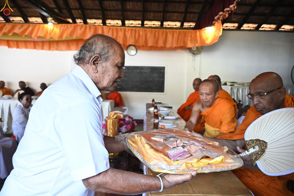 ภาพ No.278738:วันที่ 30 ตุลาคม 2568  กฐินสมทบวัดต่างประเทศ โดยคณะศิษยานุศิษย์  บูชาธรรม 81 ปี หลวงพ่อธัมมชโย  ณ วัดศรีโพธินันทะ ประเทศศรีลังกา