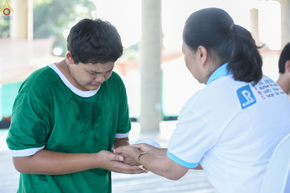 ภาพ No.317342:วันอาทิตย์ที่ 29 มีนาคม พ.ศ. 2569 พิธีตัดปอยผมยุวธรรมทายาท โครงการบรรพชาสามเณรฟื้นฟูพระพุทธศาสนา (ภาคฤดูร้อน) ปิดเทอมเติมธรรม ณ ศูนย์ปฏิบัติธรรมวิหารแดง จ.สระบุรี