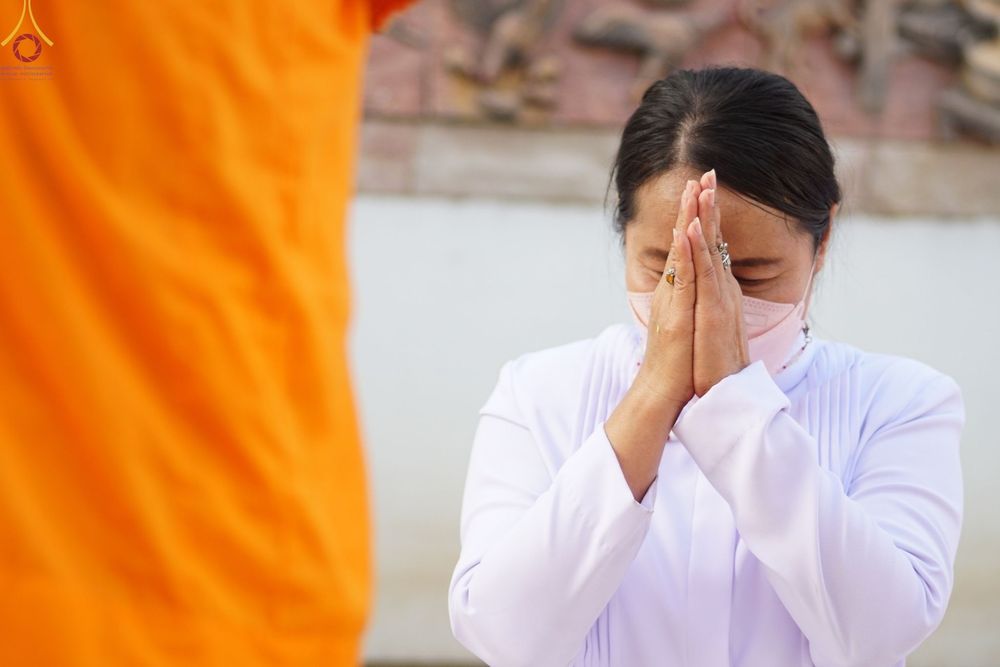 ภาพ No.70749:พิธีต้อนรับพระธรรมยาตรา ในโครงการธรรมยาตรากตัญญูบูชา มหาปูชนียาจารย์ พระมงคลเทพมุนี(สด จนฺทสโร) พระผู้ปราบมาร อนุสรณ์สถาน 7 แห่ง ปีที่ 11 วันที่ 14 มกราคม พ.ศ. 2566 ณ อนุสรณ์สถานลำดับที่ 3 สถานที่เกิดในเพศสมณะ วัดสองพี่น้อง อ.สองพี่น้อง จ.สุพรรณบุรี