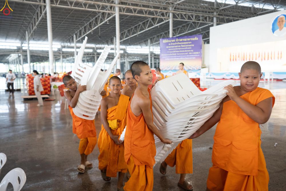 ภาพ No.316017:วันที่ 24 - 27 มีนาคม พ.ศ.2569 การเตรียมงานมหาสังฆทาน 40,000 กว่าวัดทั่วไทย วันคุ้มครองโลก 22 เมษายน พ.ศ.2569