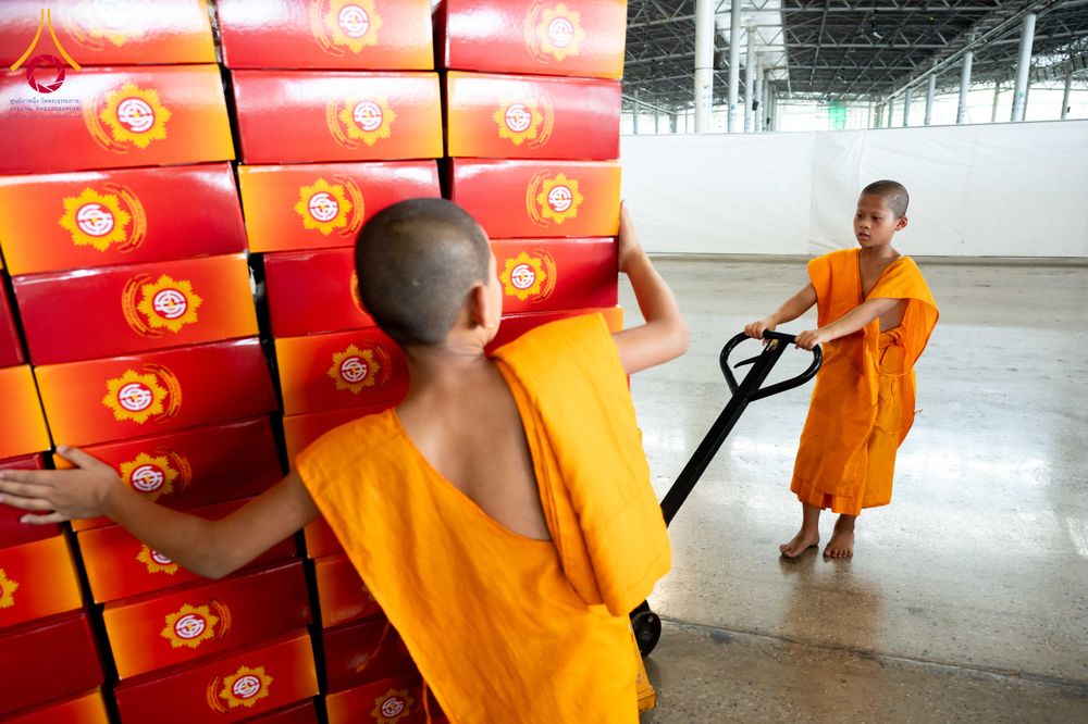 ภาพ No.315972:วันที่ 24 - 27 มีนาคม พ.ศ.2569 การเตรียมงานมหาสังฆทาน 40,000 กว่าวัดทั่วไทย วันคุ้มครองโลก 22 เมษายน พ.ศ.2569