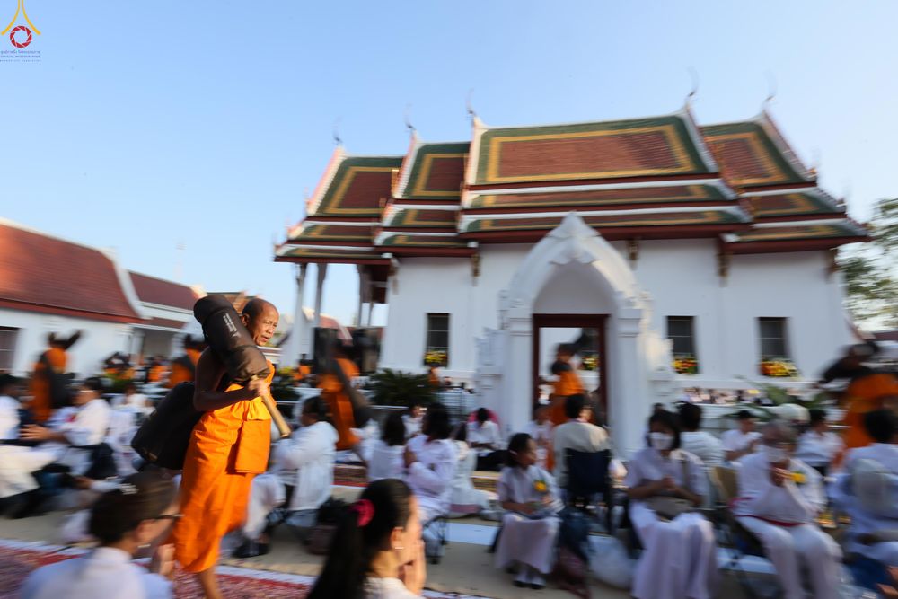 ภาพ No.295345:วันที่ 16 มกราคม พ.ศ. 2569 พิธีต้อนรับพระธรรมยาตรา อนุสรณ์สถานลำดับที่ 4 (ภาพชุดที่ 2) สถานที่เกิดด้วยกายธรรม ณ วัดโบสถ์บน ต.บางคูเวียง จ.นนทบุรี ในโครงการธรรมยาตรา กตัญญูบูชา มหาปูชนียาจารย์ พระมงคลเทพมุนี(สด จนฺทสโร) พระผู้ปราบมาร อนุสรณ์สถาน 7 แห่ง ปี