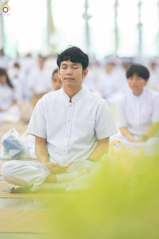 ภาพ No.332487:วันอาทิตย์ต้นเดือนที่ 7 มิถุนายน พ.ศ.2569 พิธีบูชาข้าวพระ ณ สภาธรรมกายสากล วัดพระธรรมกาย