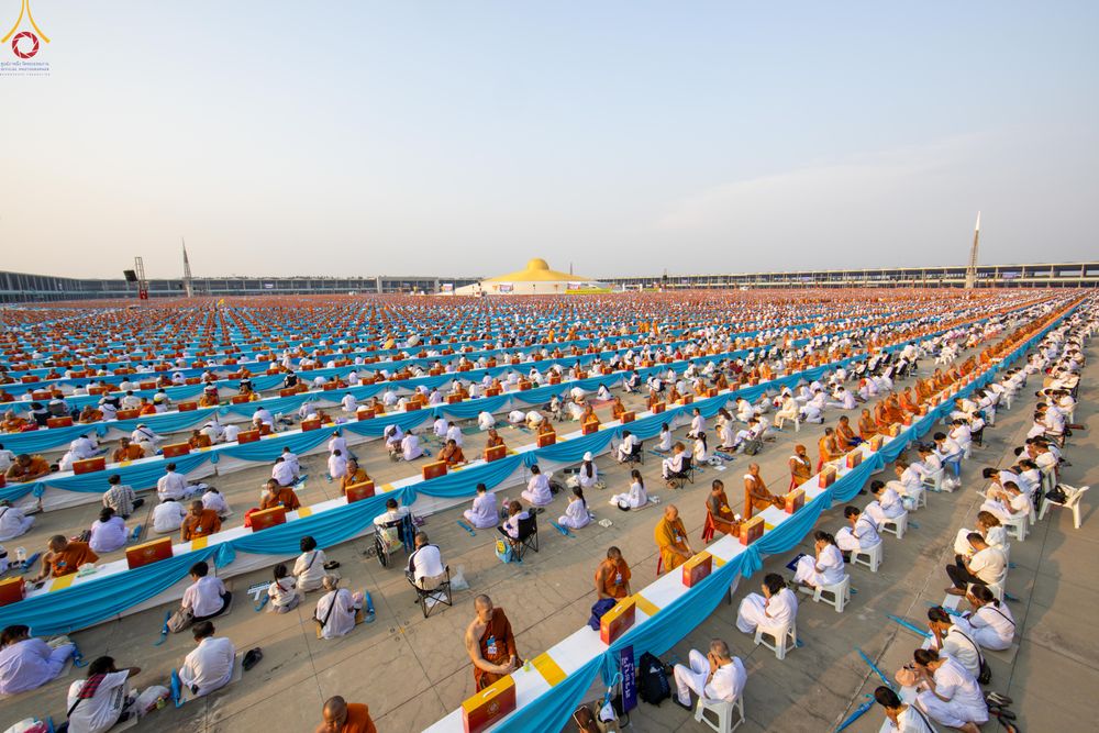 ภาพ No.324975:วันที่ 22 เมษายน พ.ศ.2569 (วันคุ้มครองโลก) พิธีถวายมหาสังฆทาน 40,000 กว่าวัดทั่วประเทศ (ชุดที่ 2) ณ ลานธรรม พระมหาธรรมกายเจดีย์ วัดพระธรรมกาย